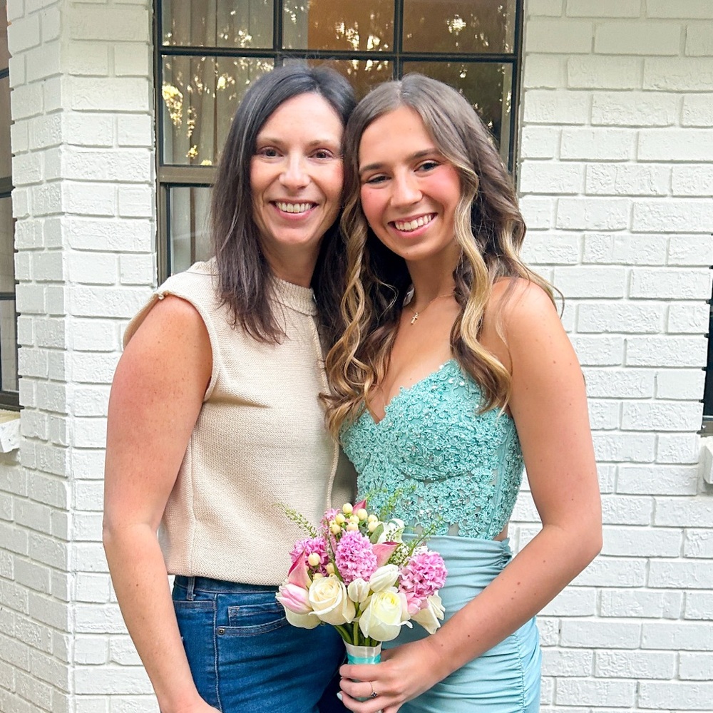 Meet your Posher, Nicole